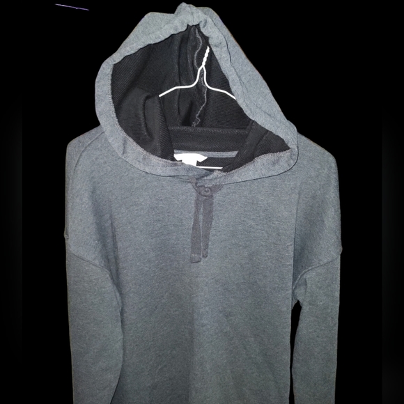 🎉HOST PICK🎉 H & M BASIC Grey Hoodie Large - Picture 2 of 6